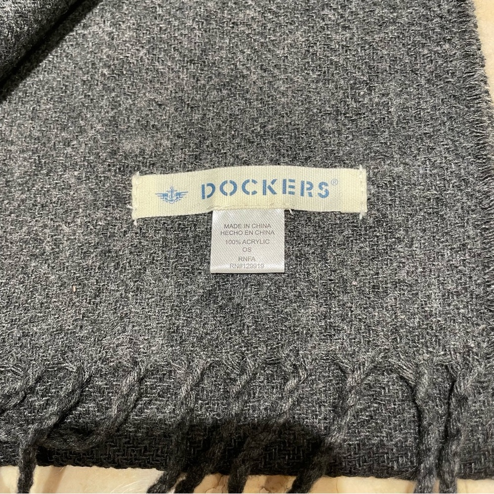 Scarf - Picture 2 of 2